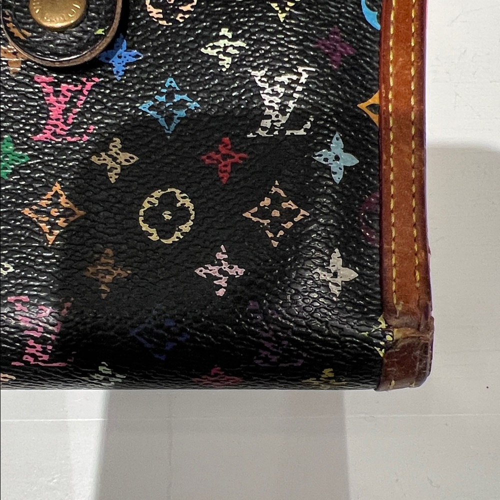 Louis Vuitton Murakami Wallet - Picture 5 of 9
